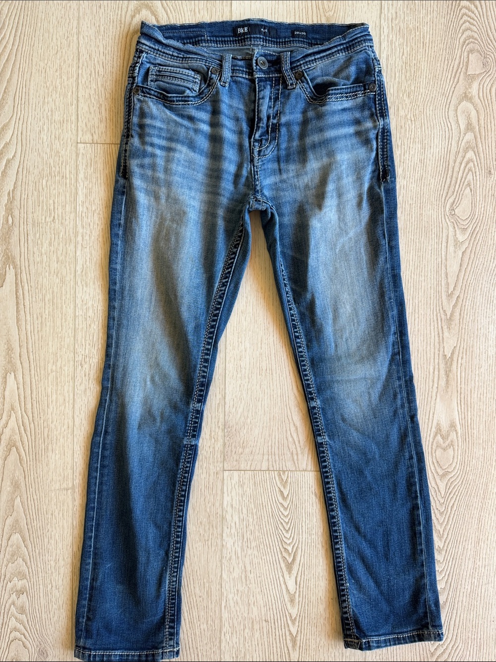 Buckle Men's Slim Jeans in Medium Blue Wash